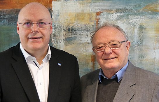 Der Vorstandsvorsitzende der Main-Kinzig- und Oberhessen-Stiftung Norbert Ross mit Stellvertreter Michael Harth.